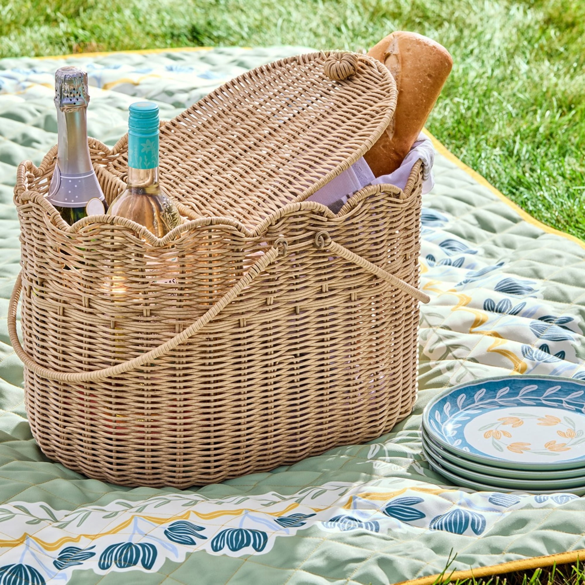 Better Homes & Gardens Rattan Picnic Basket